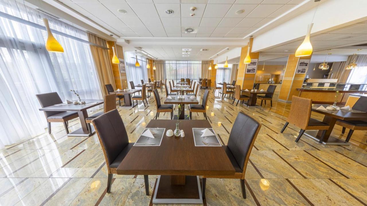 Hotel Leda Spa - Adults Only Колобжег Екстериор снимка
