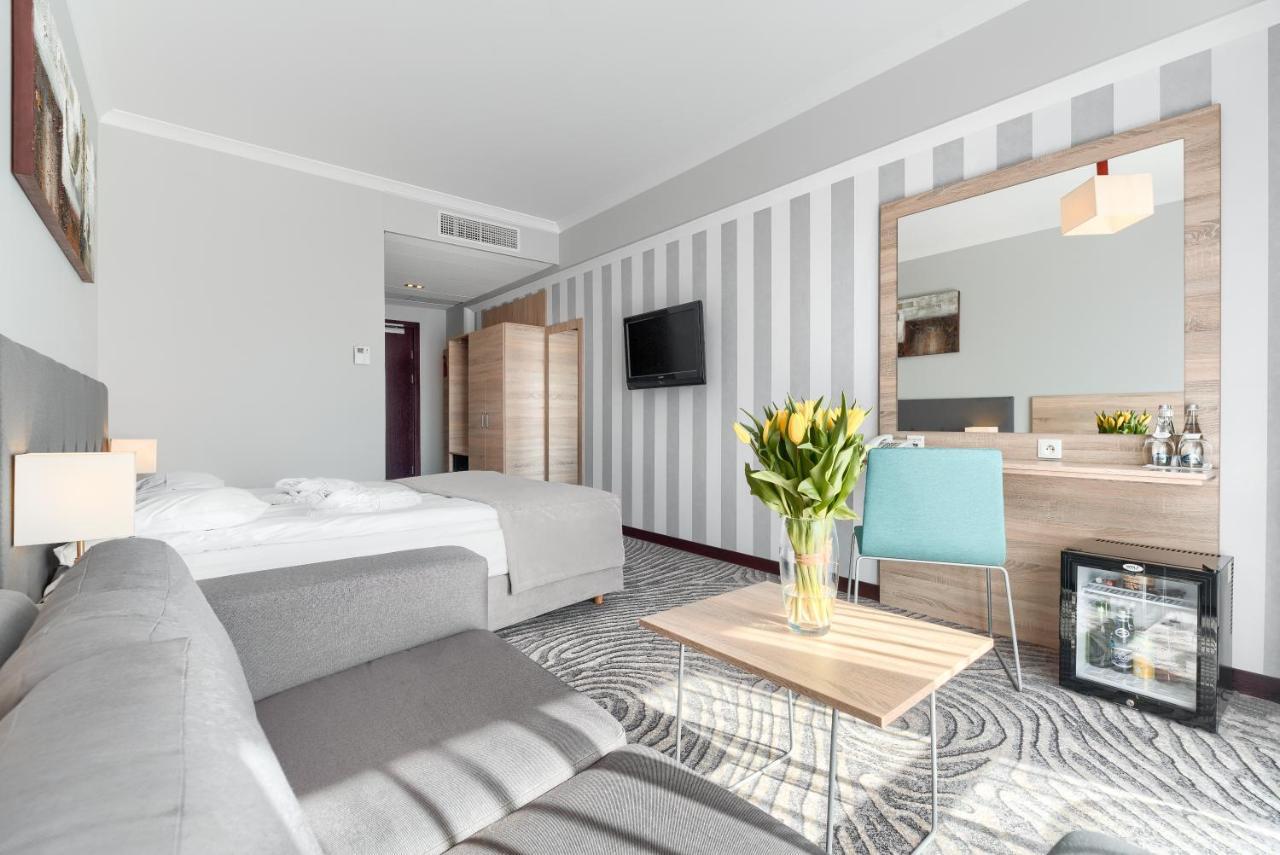 Hotel Leda Spa - Adults Only Колобжег Екстериор снимка