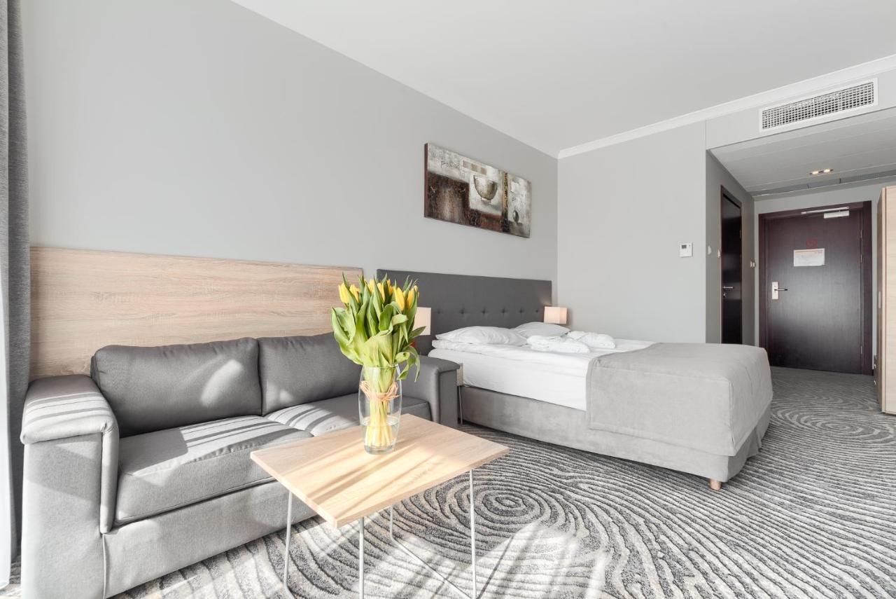Hotel Leda Spa - Adults Only Колобжег Екстериор снимка