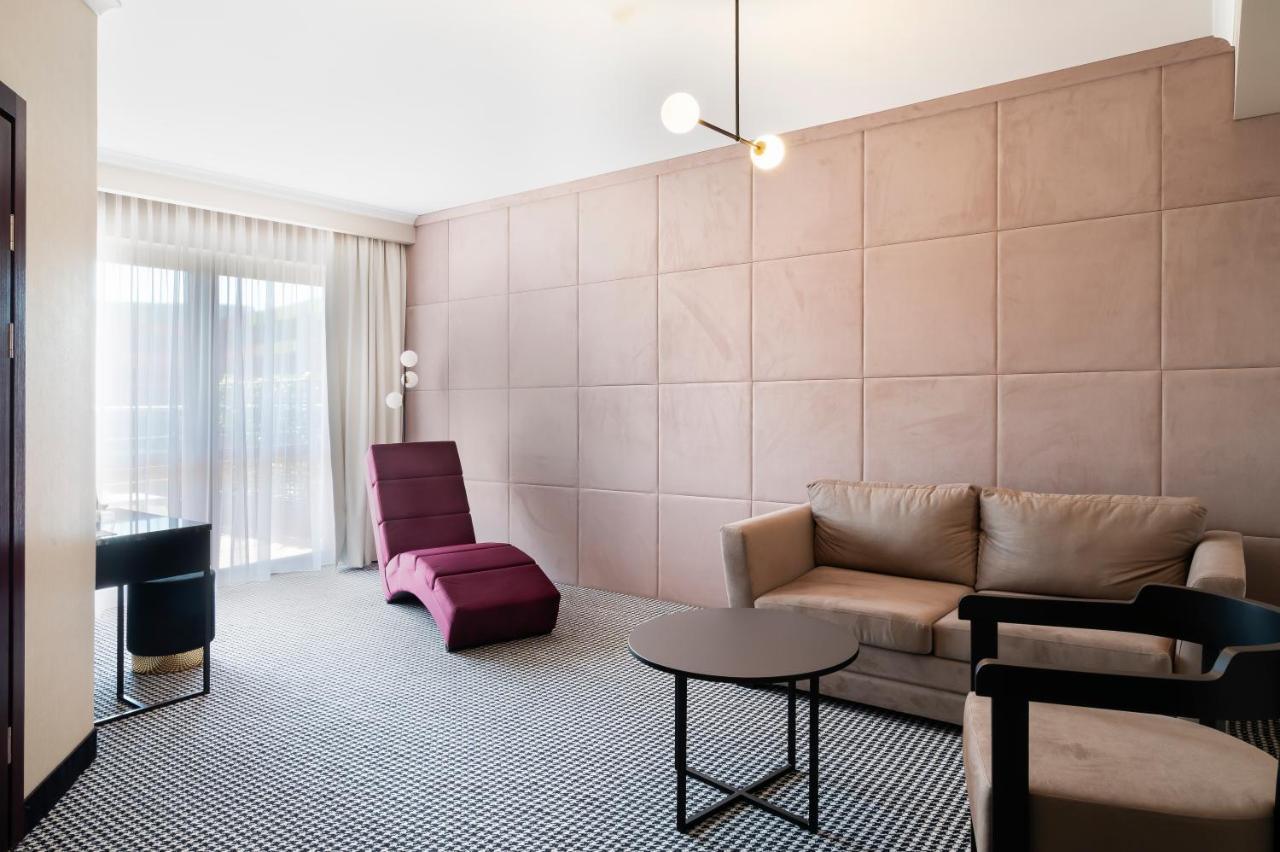 Hotel Leda Spa - Adults Only Колобжег Екстериор снимка