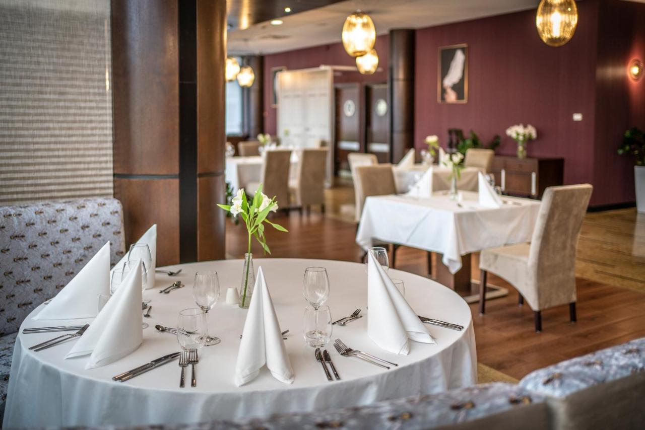 Hotel Leda Spa - Adults Only Колобжег Екстериор снимка