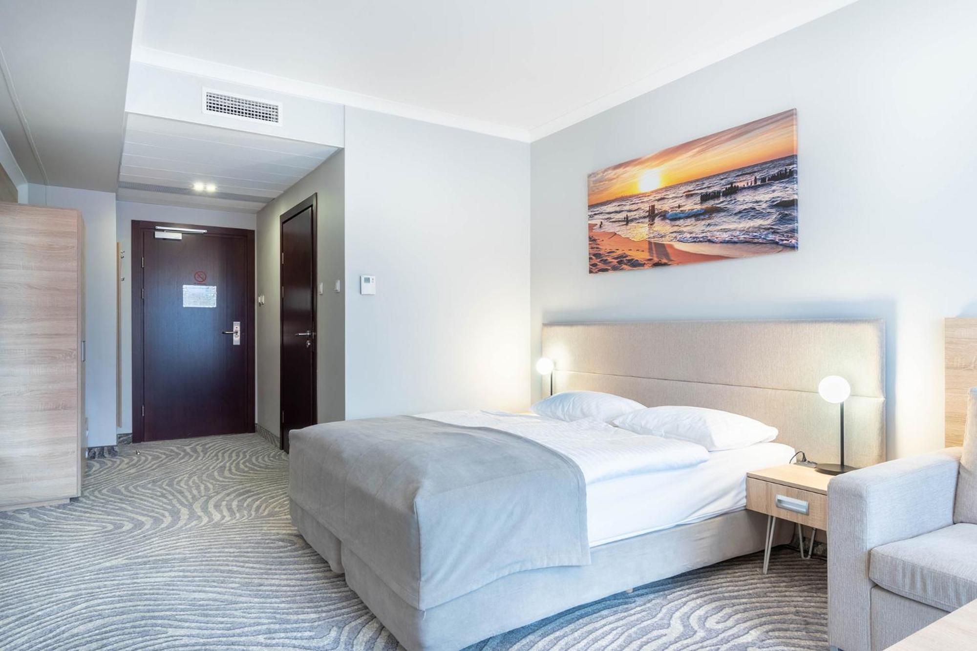 Hotel Leda Spa - Adults Only Колобжег Екстериор снимка