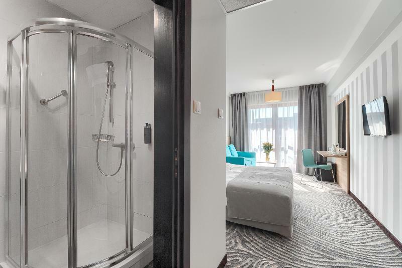 Hotel Leda Spa - Adults Only Колобжег Екстериор снимка
